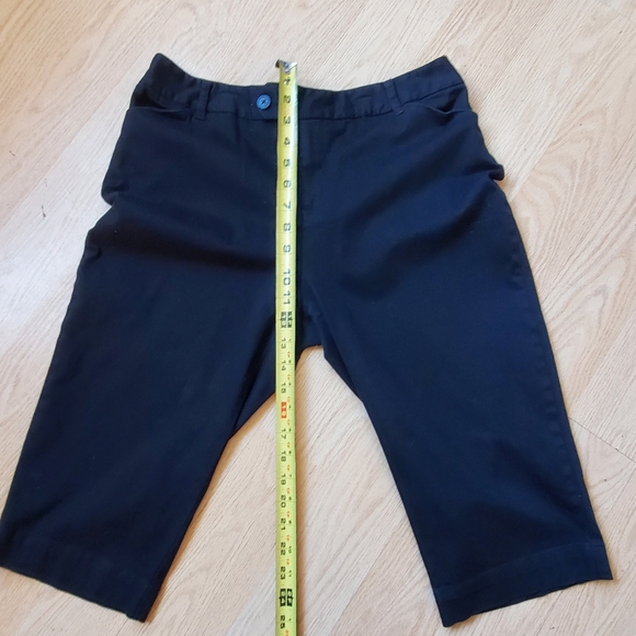 St John's Bay Woman's Petite Stretch  Capri Pants Size 12P - Picture 4 of 6